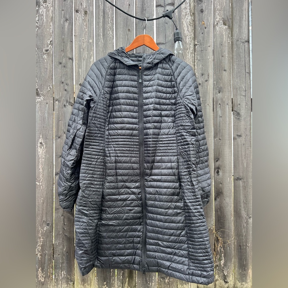 LL Bean ultralight down packable coat, size L